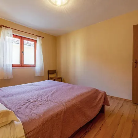 2 Bedroom Cozy In