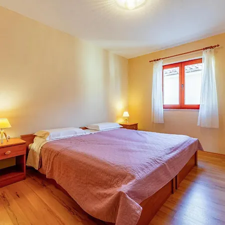 2 Bedroom Cozy In *